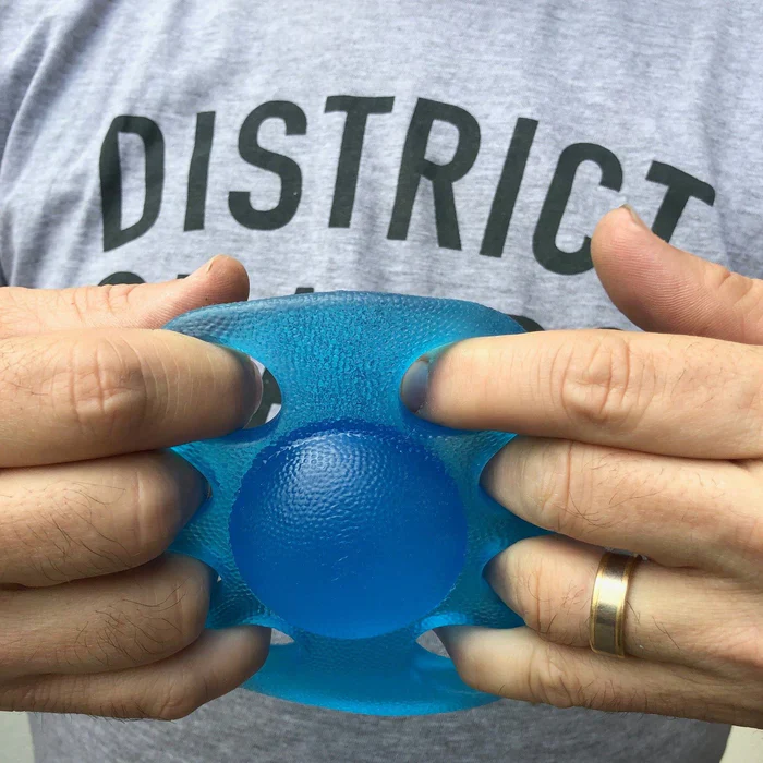 Thumb 4